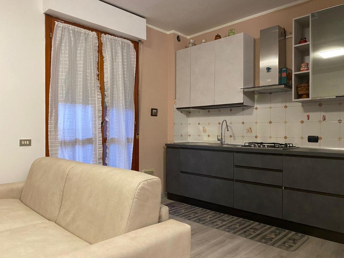 Rho Fiera Apartment Esterno foto