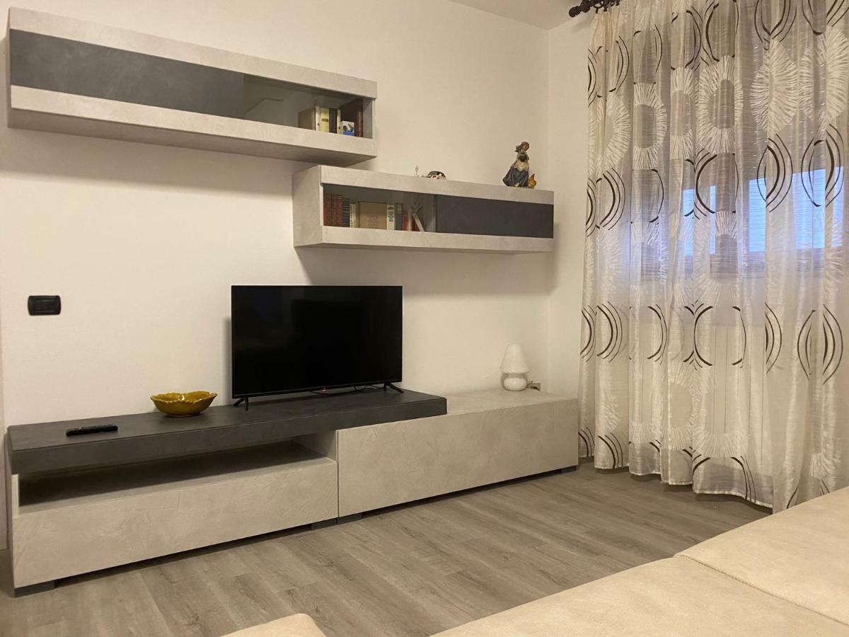 Rho Fiera Apartment Esterno foto