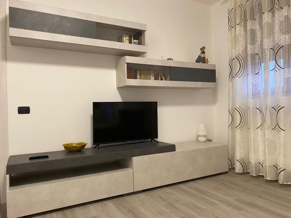 Rho Fiera Apartment Esterno foto